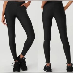 Alo Yoga Airlift 4 Pocket Utility Legging l GREAT CONDITION l Black (Size S)